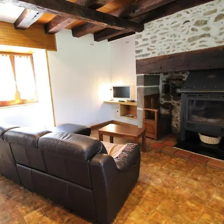 Evasion Auvergnate: Authentique Avec Cheminee, Jardin, Et Proximite Volcans - Fr-1-742-325 Casa de Férias *