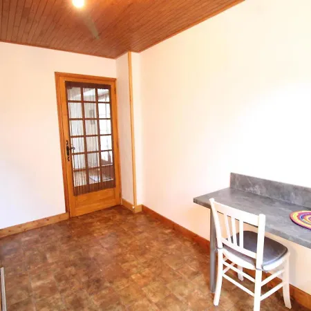 Casa de Férias Evasion Auvergnate: Authentique Avec Cheminee, Jardin, Et Proximite Volcans - Fr-1-742-325